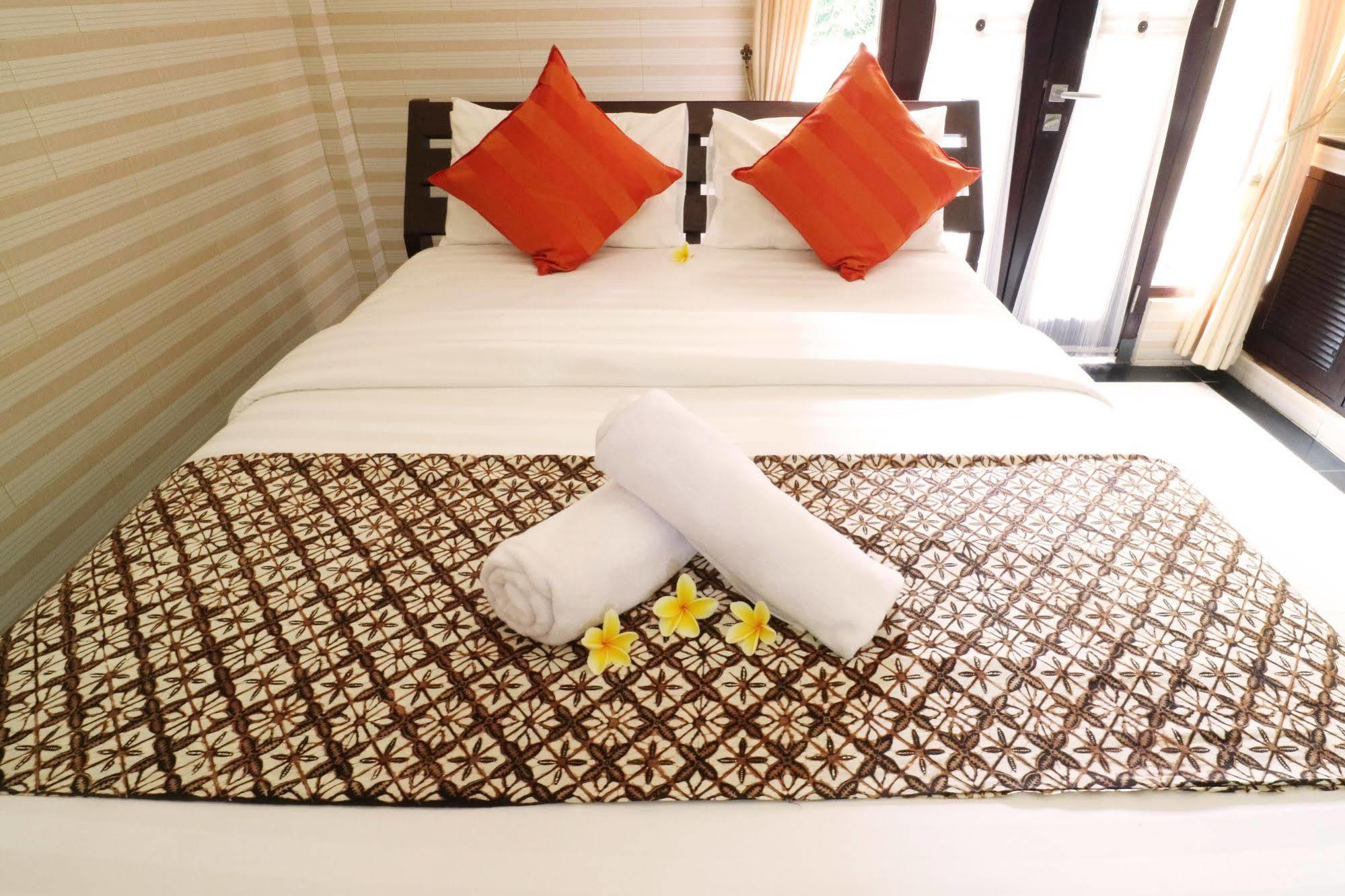 Oyo 91925 Ijo Eco Lodge Hotel 멩위 외부 사진