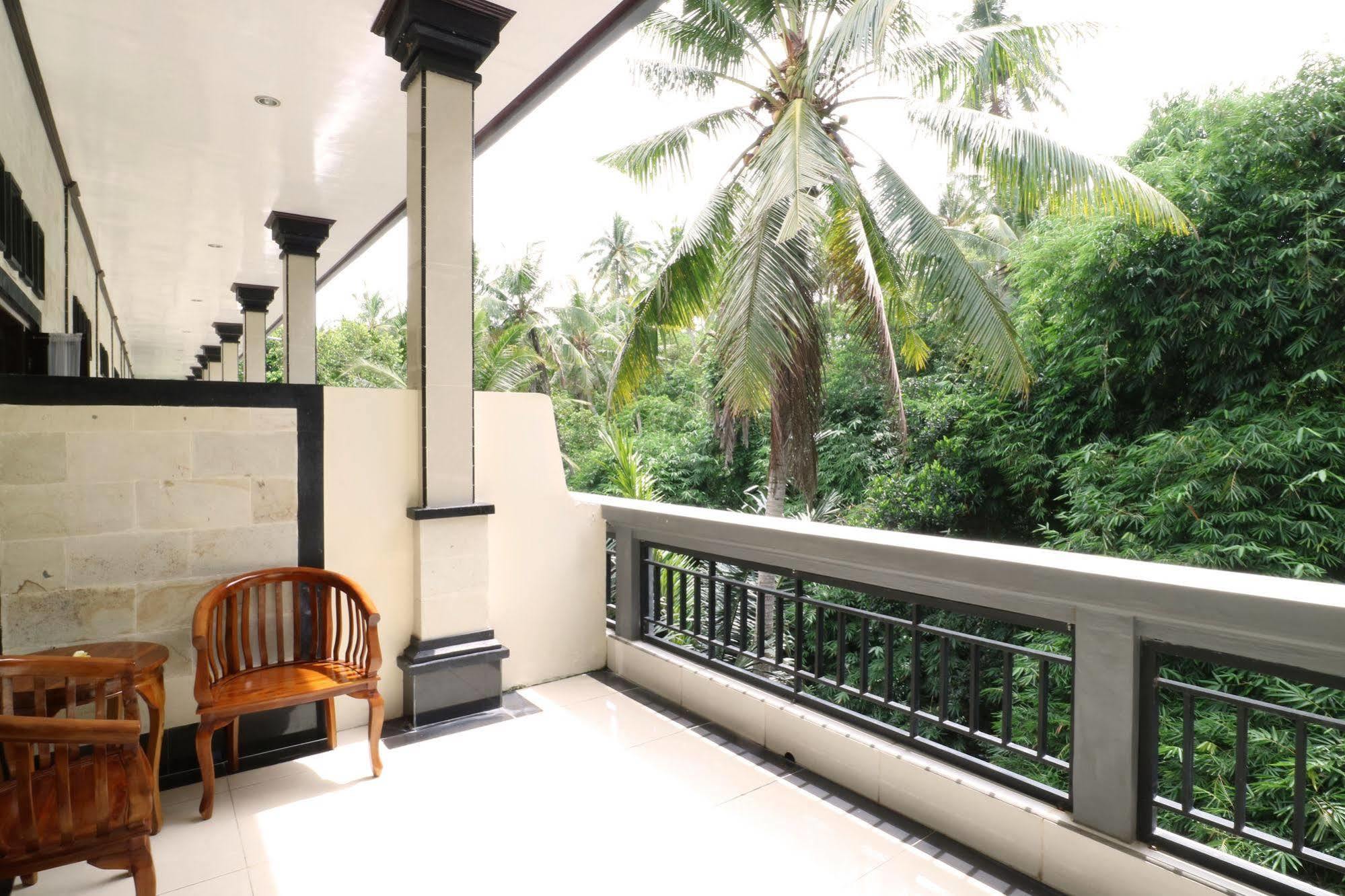 Oyo 91925 Ijo Eco Lodge Hotel 멩위 외부 사진